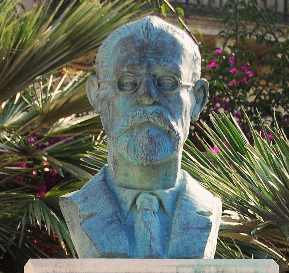 Cosimo De Giorgi's bust (3)3(1).jpg